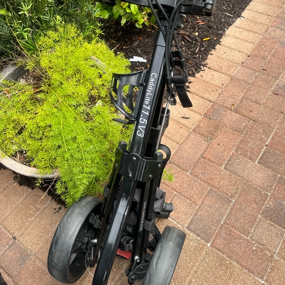 Golf caddy cart 3 wheeler 
Used good conditions - Picture 7 of 9